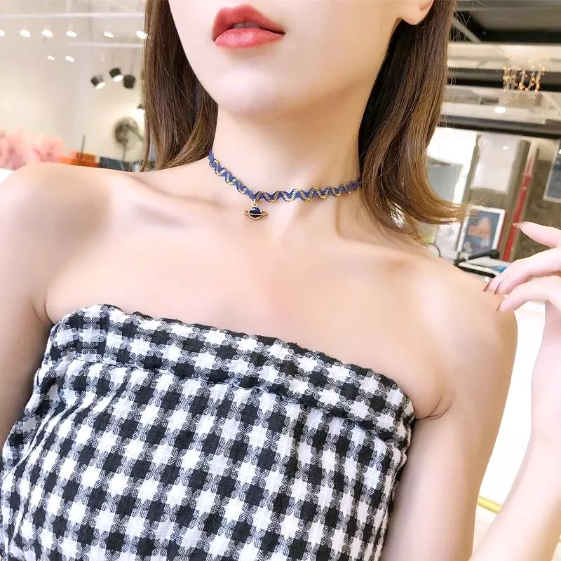 CUTE PLANET VELVET CHOKER